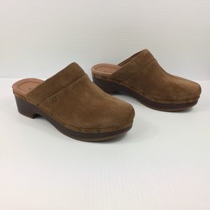 Vionic Kacie Clogs in Toffee Suede NEW